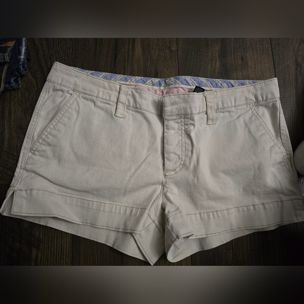 American Eagle Stretch Chino Shorts
